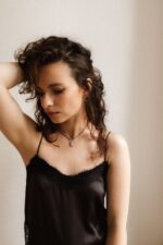 Srebrny choker ŻUK - obrazek 2
